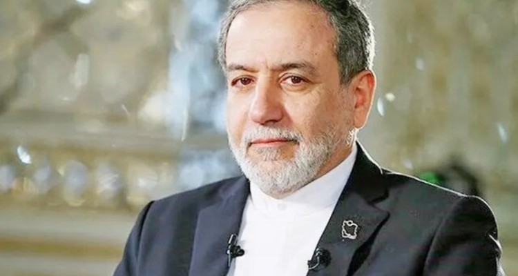 فعالان اقتصادی سربازان جبهه مقابله با فشارهای اقتصادی هستند