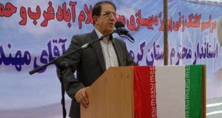  کلنگ پروژه بهسازی جاده اسلام آبادغرب ـ حمیل به زمین زده شد