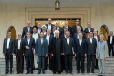 تدبیرهای غیر صادقانه دولت کلید داران/ از گرانی خارج از برنامه نان تا حذف یکباره یارانه‌ها