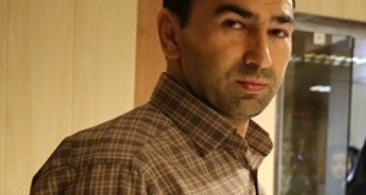 دشمنان مخالف حضور مردم در برخی عرصه ها هستند/ به عشق اهل بیت (ع) کار فرهنگی می کنم