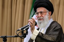 تحریم‌های اقتصادی، مالی و بانکی باید فوراً هنگام امضای موافقتنامه لغو شود/همه مسئولان ایران به دنبال توافق عزتمندانه هستند