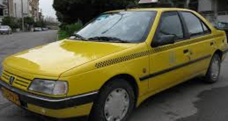  کرایه تاکسی دراسلام آبادغرب گران نمی شود/  نمی شود بخاطر  عده محدودی  قانون گریزحقوق شهروندی  بیش از 90 هزار نفر را زیر پا بگذاریم