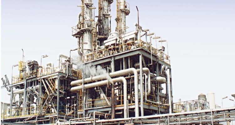 صنعت پتروشیمی در یک نگاه/توسعه و اشتغالزایی با احداث واحد پتروشیمی