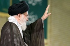 مبارزه با استکبار تعطیل بردار نیست/ آمریکا اتمّ مصادیق استکبار است/ ضرورت آرمانخواهی دانشجویان