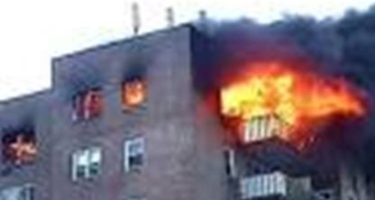 آتش سوزی در آپارتمان مسکونی در اسلام آبادغرب یک کشته برجای گذاشت