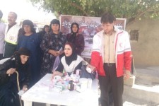 اجرای کاروان سلامت توسط جمعیت هلال احمر اسلام آباد غرب / اهداء خون داوطلبان هلال احمر شهرستان