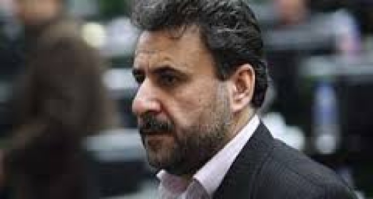 فلاحت پیشه وارد عرصه انتخابات مجلس شد