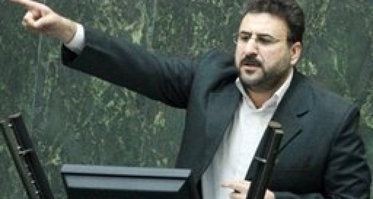 صحبت های فلاحت پیشه بعد از ثبت نام در انتخابات/مستقلم و از حضور در انتخابات پشیمان نمی شوم