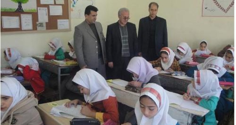 برگزاری آزمون پیشرفت تحصیلی دانش آموزان در اسلام آباد غرب