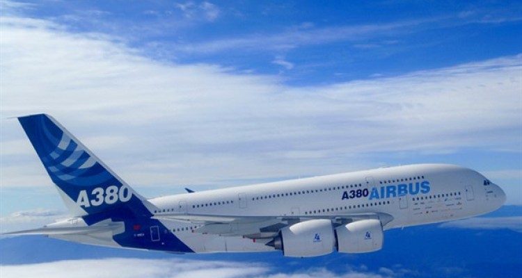 بهره برداری‌های سیاسی و اقتصادی منفعت‌طلبان از خرید "ایرباس"/ درآمد هواپیماهای قاره‌پیما به جیب چه کسانی می‌رود؟