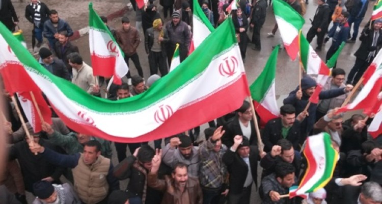 حضور پرشور مردم ولایتمدار اسلام آبادغرب در راهپیمایی 22 بهمن 