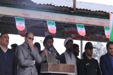 شعار مرگ بر آمریکا ادامه دارد /انقلاب مال مستضعفین و پابرهنه هاست/به کسی رای بدهید که خط قرمز های نظام را رعایت کند/استاندار،فرماندار توهین کننده به رهبری را عزل کند