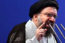 آمریکا و اذنابش بدانند ملت ایران سلطه‌ناپذیر است/امید به بیرون موجب بر زمین ماندن اقتصاد مقاومتی شد