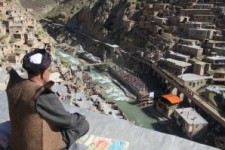 مراسمی به قدمت تاریخ در میان صخره های شاهو/ پژواک آوای محلی و صدای خروشان سیروان در پالنگان+ تصاویر 