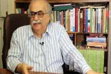 ارشادی‌ها سواد تاریخی ندارند/ وقتی حقایق فرهنگ و تاریخ را به مردم نگویید، اغیار برایشان کتاب می‌نویسند/ دولت ما بیداری لازم را ندارد