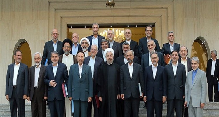 975 روز از عمر دولت گذشت/ نمرات نمایندگان مجلس نهم به عملکرد کابینه دولت+جدول