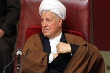 خدمت‌کنندگان به اجانب باید مورد تصفیه شدید و خونین قرار گیرند