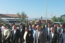 سفر کاری استاندار کرمانشاه به اسلام آباد غرب/ بازدید از کارخانه کاشی کاژه، مانیزان و منطقه ویژه اقتصادی زاگرس