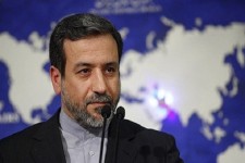 طفره رفتن معاون امور بین الملل وزارت خارجه از پاسخگویی درباره دارایی های سرقت شده ایران توسط آمریکا/ عراقچی: سوالات سیاسی نپرسید!