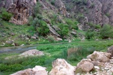 طبیعت زیبای "میان تنگ منصوری"  با منظره های جذاب و دیدنی