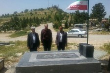 بازسازی قبور مطهر شهدای امامزاده حسن(ع)/دیدار با خانواده شهدا و ایثارگران در اسلام آبادغرب