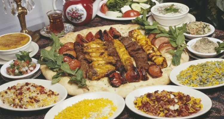 نکات مهم در خوردن سحری و افطار/از غذاهای سهل الهضم در وعده افطار استفاده کنید