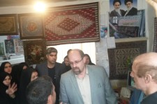 دیدار فرماندار با جمعی از قالیبافان اسلام آبادغرب