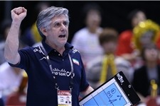 لوزانو: شاگردانم شبی فراموش‌نشدنی را رقم زدند/عکس العمل خوبی مقابل صربستان داشتیم