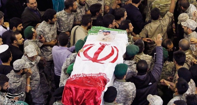 تشییع پیکر شهید نیک عزم امروز دوشنبه ساعت 11 درب فرمانداری اسلام آبادغرب 