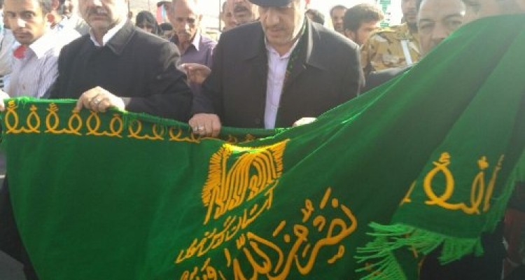 استقبال بی‌نظیر مردم اسلام آبادغرب از پرچم مقدس حرم مطهر رضوی+ تصاوير