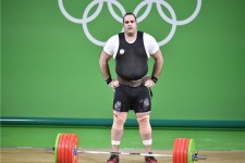 بهداد سلیمی رکورد زد و حذف شد/طلای بهداد در سالن ریو به سرقت رفت+تصاویر