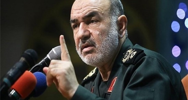 تفکر «مدل برجام» برای حفظ استقلال کشور در عمل محکوم به شکست است/ امروز در فضاهای دور دست با دشمنان اسلام در نبرد هستیم/ سالانه ۳۸ هزار نوجوان آمریکایی خودکشی می‌کنند