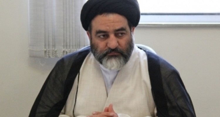 اقدام شجاعانه رهبر انقلاب الهام بخش بود و ملت ایران پشت سر رهبر خود ایستاده اند