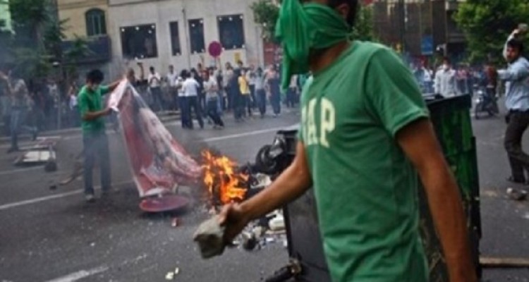 مرتضوی عذرخواهی کرد؛ سران فتنه چه زمان عذرخواهی می کنند؟