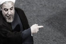 پوشش نامناسب نخست وزیر انگلیس در دیدار با روحانی + عکس