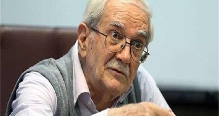 مبادله اقتصادی با دلار کشور را به اروپا و آمریکا وابسته کرده/ باید دلار و یورو را از مبادلات اقتصادی کشور حذف کنیم/حذف دلار تحریم ها را هم بی اثر می‌کند