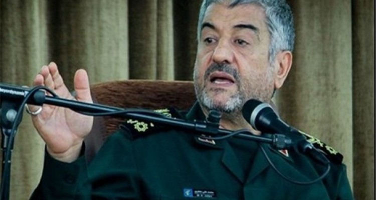 نهضت بیداری اسلامی تا سقوط نظام سلطه بر منطقه و جهان ادامه دارد/ ایران هر متجاوزی را سرجای خود می نشاند / امنیت ایران بی نظیر است