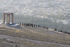 کوهپیمایی بانوان به مناسبت روز تربیت بدنی و ورزش در اسلام آباد غرب+عکس