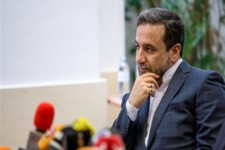 عراقچی خرداد 1394: تحریم‌ها از روز اجرای توافق لغو می شود/ عراقچی مهر 1395: نباید از برجام انتظار معجزه داشت