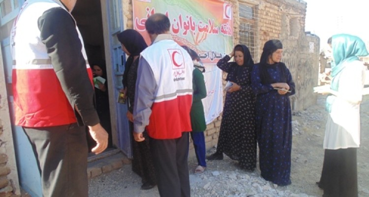 برگزاری کاروان سلامت به مناسبت هفته سلامت بانوان ایرانی در اسلام آبادغرب