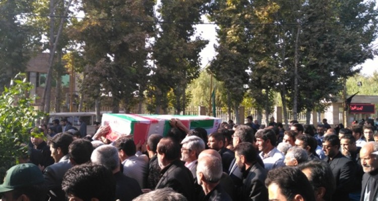 عکس/تشییع پیکر شهید مهندس مصیب قنبری