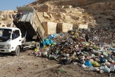 لزوم تسریع در احداث کارخانه پسماند اسلام آباد غرب/دفن غیر اصولی زباله و نفوذ شیرابه به آبهای زیر زمینی 