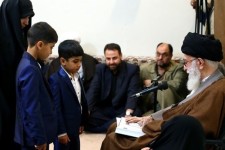 رهبرانقلاب:به شهدای دفاع از حریم اهل بیت(ع) به طور ویژه افتخار می‌کنیم