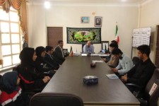 دیدار دانش آموزان نخبه ورزشی با فرماندار اسلام آباد غرب+عکس