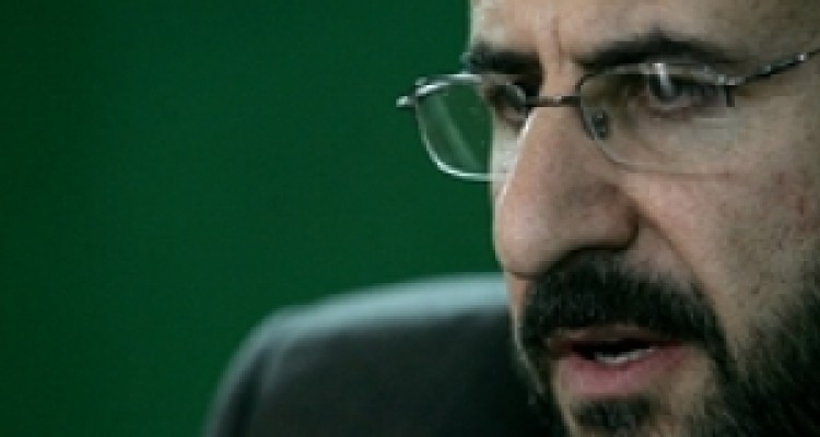 موضع‌گیری روحانی و ظریف در قبال انتخابات آمریکا بیانگر نگرانی از سرنوشت برجام است/ ساختارها در آمریکا نقش دارند نه افراد