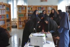 عضویت بانوان شاغل ادارات شهرستان در کتابخانه های عمومی اسلام آبادغرب
