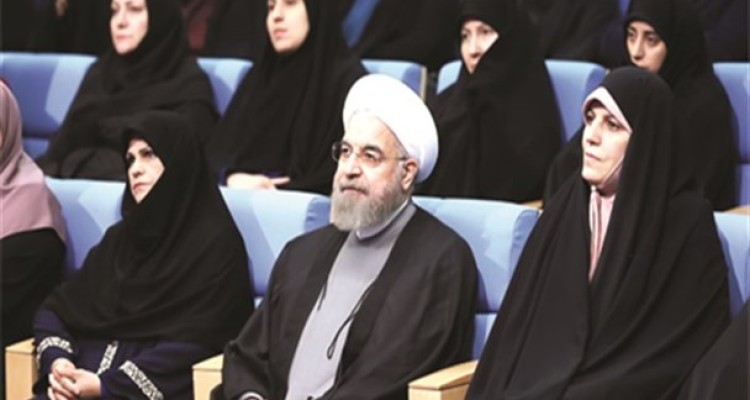 دستور عجیب رئیس جمهور برای بررسی مجدد نتیجه انتخابات ریاست شورای فرهنگی، اجتماعی زنان / مولاوردی: یا "اشرف بروجردی"، یا انتخابات درست نیست!