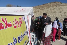 خدمات رسانی به یکی از روستاهای محروم اسلام آبادغرب در اردوی جهای یک روزه