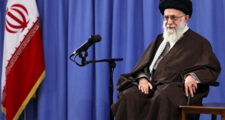 امسال ۲۲ بهمن برای کشور آبرو شد/ مردم با تبعیض و بی‌اعتنایی به مشکلات، میانه‌ای ندارند/ملت با کسانی که در روز عاشورا جوان بسیجی را کتک زدند آشتی نمی‌کنند+فیلم