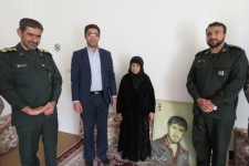 دیدار با خانواده معظم شهدا در اسلام آبادغرب